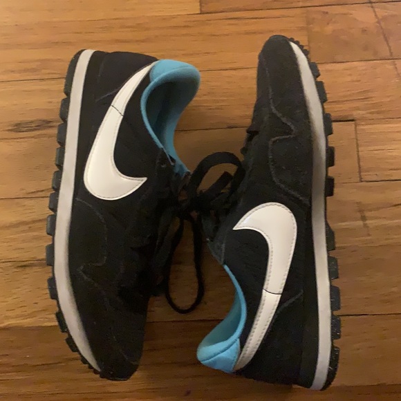 Nike sneakers - Picture 4 of 11